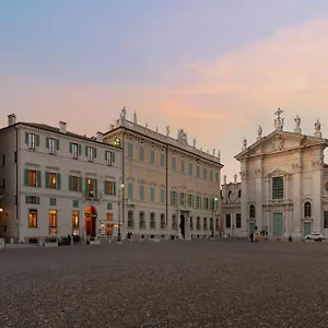 Ca Uberti Palace Mantua